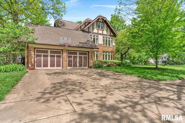 1421 Wiggins Avenue, Springfield, IL 62702