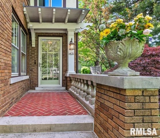 1421 Wiggins Avenue, Springfield, IL 62702