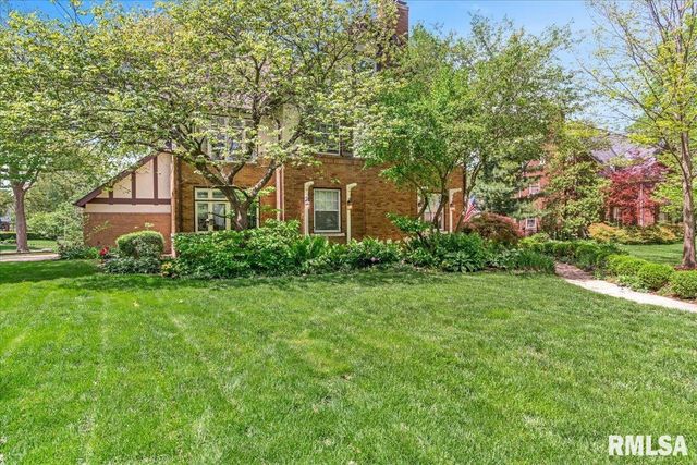1421 Wiggins Avenue, Springfield, IL 62702