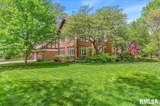 1421 Wiggins Avenue, Springfield, IL 62702