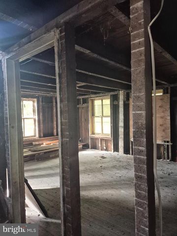 1 MORTONVILLE RD, Coatesville, PA 19320