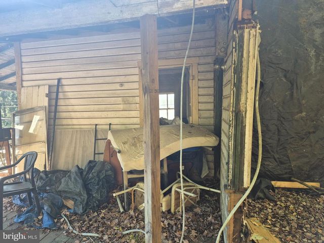 1 MORTONVILLE RD, Coatesville, PA 19320