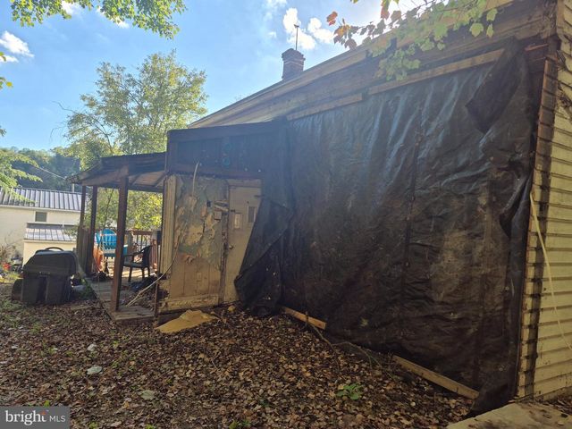 1 MORTONVILLE RD, Coatesville, PA 19320