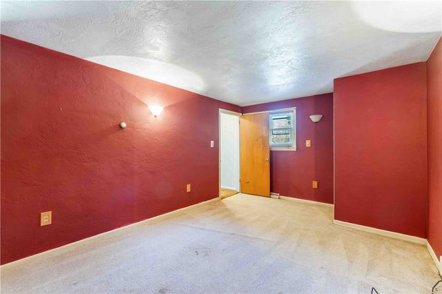 109 Eakin Dr, Brighton Twp, PA 15009