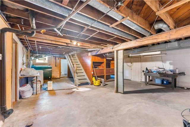 109 Eakin Dr, Brighton Twp, PA 15009