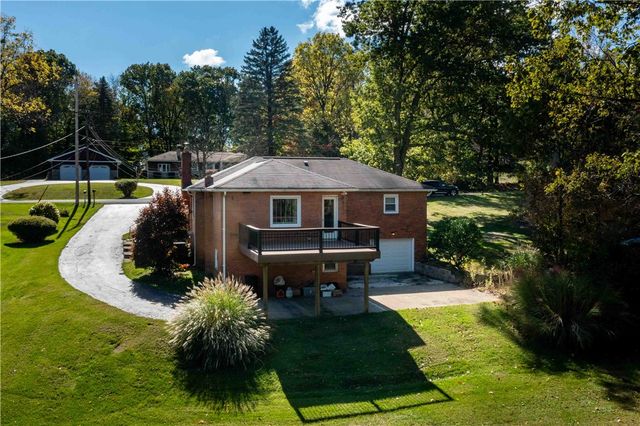 109 Eakin Dr, Brighton Twp, PA 15009