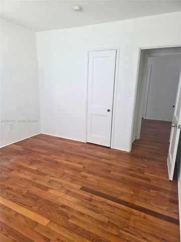 2724 SW 36th Ave, Miami, FL 33133