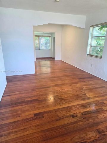 2724 SW 36th Ave, Miami, FL 33133