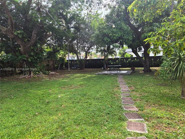 2724 SW 36th Ave, Miami, FL 33133