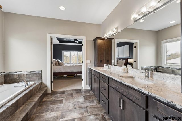 22321 Ponderosa Road, Gretna, NE 68028