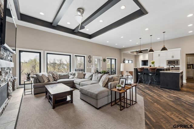 22321 Ponderosa Road, Gretna, NE 68028