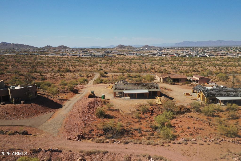 1645 W ARROWHEAD Lane, Queen Creek, AZ 85142 — photo 4