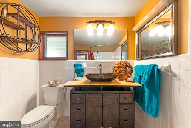 68 PILGRIM LN, Drexel Hill, PA 19026