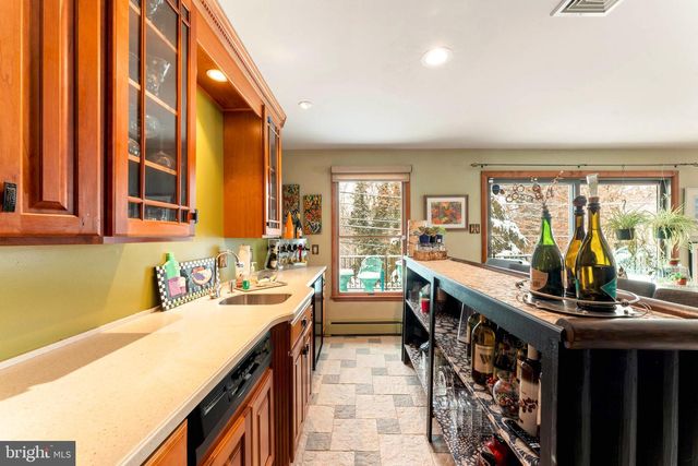 68 PILGRIM LN, Drexel Hill, PA 19026