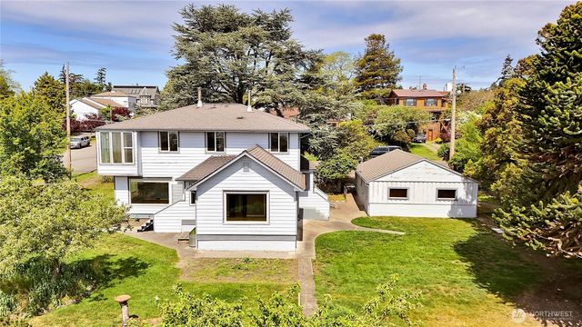 340 Pierce Street, Port Townsend, WA 98368