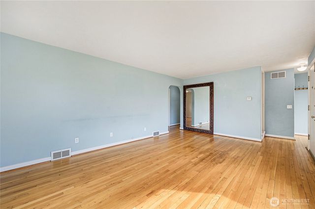 340 Pierce Street, Port Townsend, WA 98368