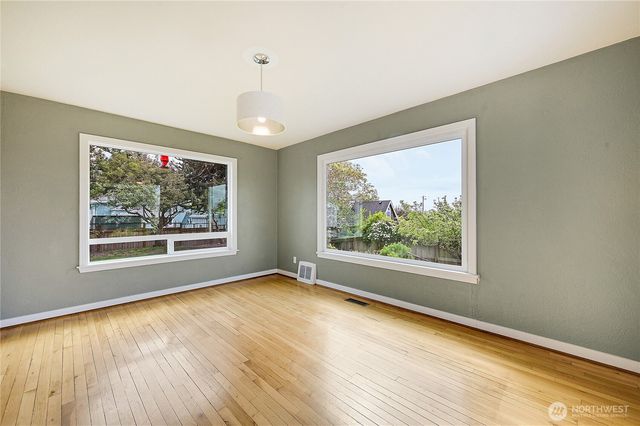 340 Pierce Street, Port Townsend, WA 98368