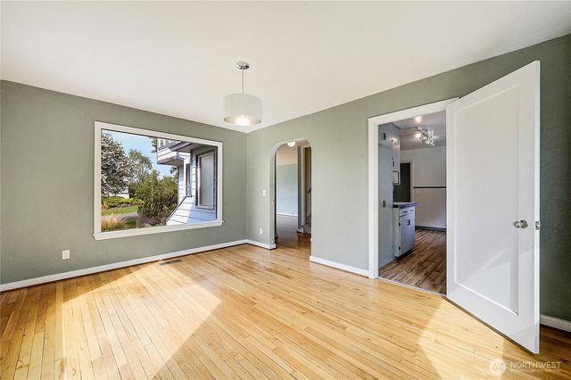 340 Pierce Street, Port Townsend, WA 98368