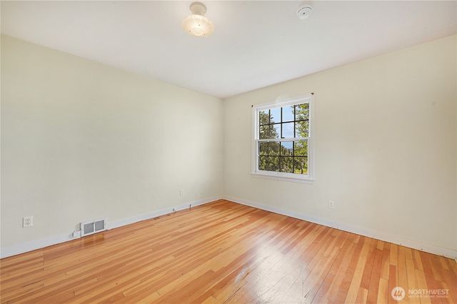 340 Pierce Street, Port Townsend, WA 98368