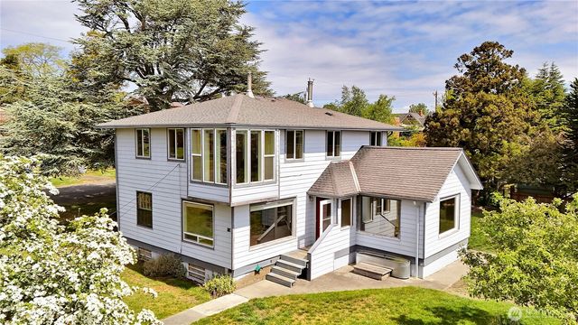 340 Pierce Street, Port Townsend, WA 98368