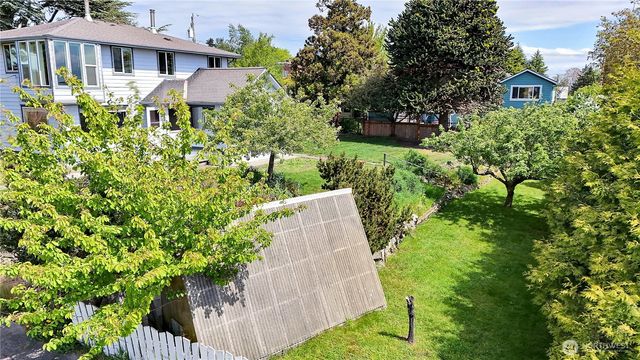 340 Pierce Street, Port Townsend, WA 98368