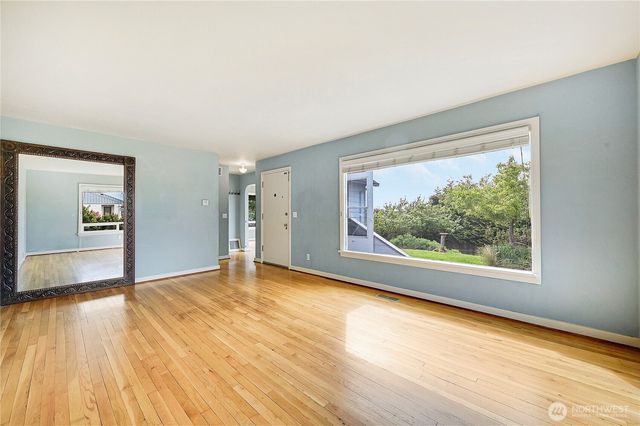 340 Pierce Street, Port Townsend, WA 98368