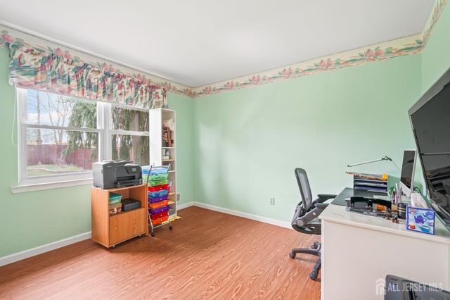 41 Rodak Circle, Edison, NJ 08817