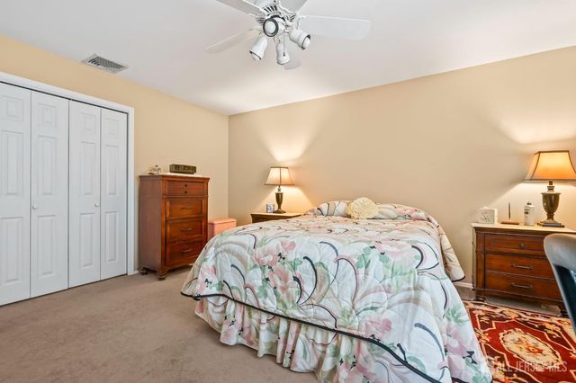 41 Rodak Circle, Edison, NJ 08817