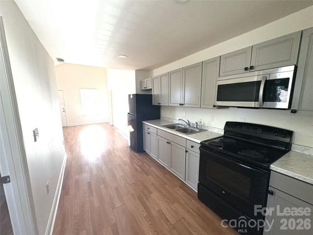 218 Odell Drive NW, Concord, NC 28025