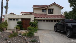 5513 Muirfield Drive, Bakersfield, CA 93306