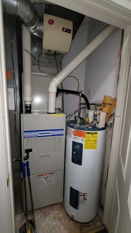 708 Florsheim Drive 106, Libertyville, IL 60048