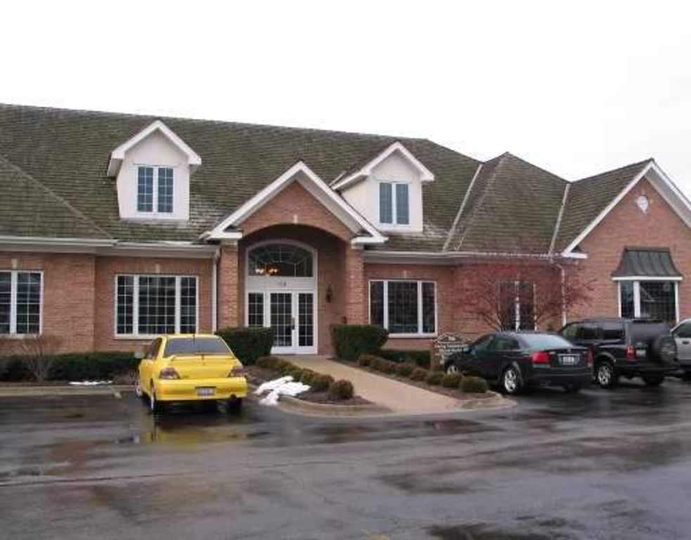 708 Florsheim Drive 106, Libertyville, IL 60048