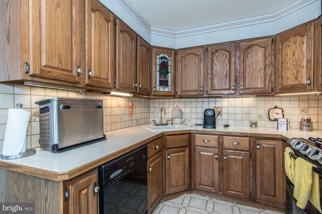 12715 MEDFORD RD, Philadelphia, PA 19154