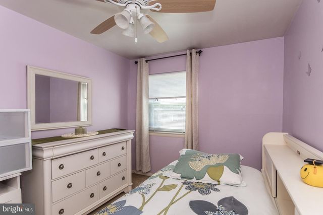 12715 MEDFORD RD, Philadelphia, PA 19154