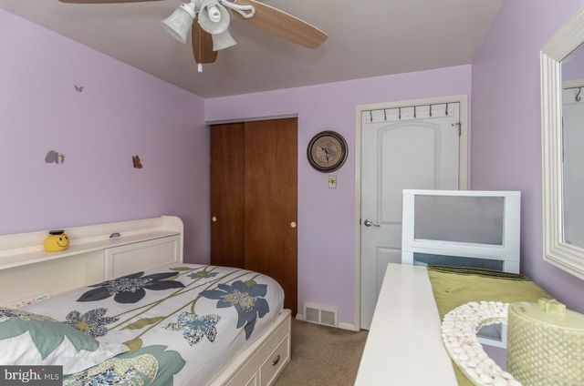 12715 MEDFORD RD, Philadelphia, PA 19154