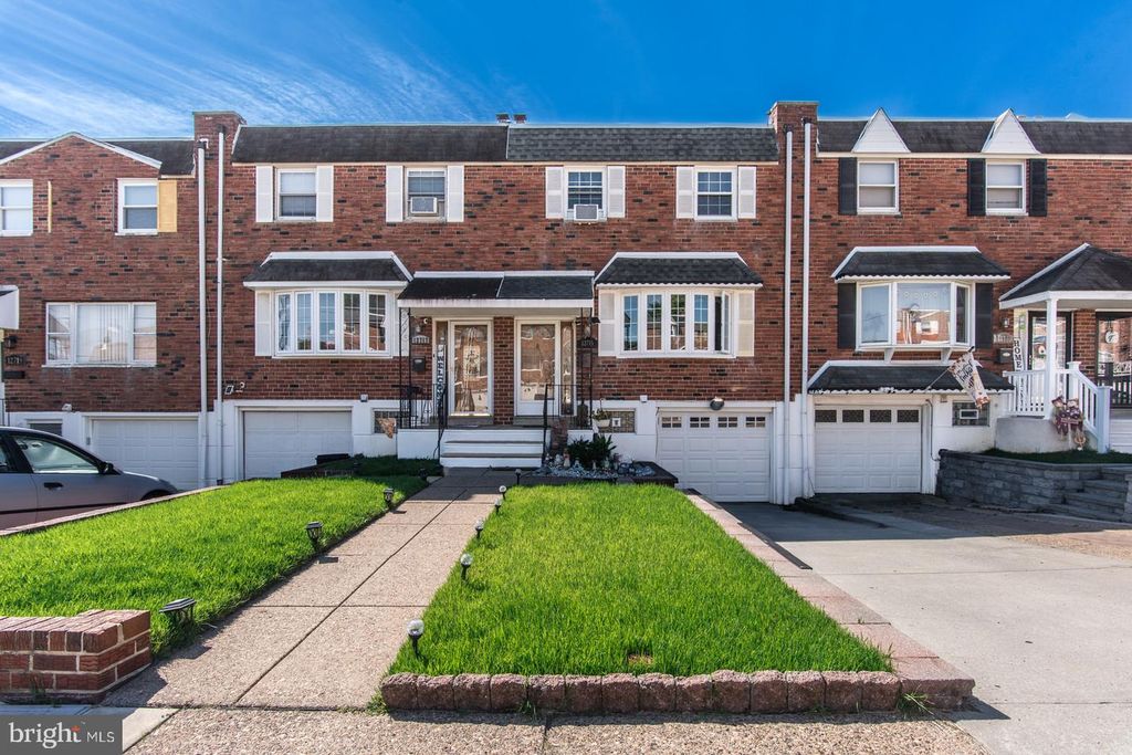 12715 MEDFORD RD, Philadelphia, PA 19154
