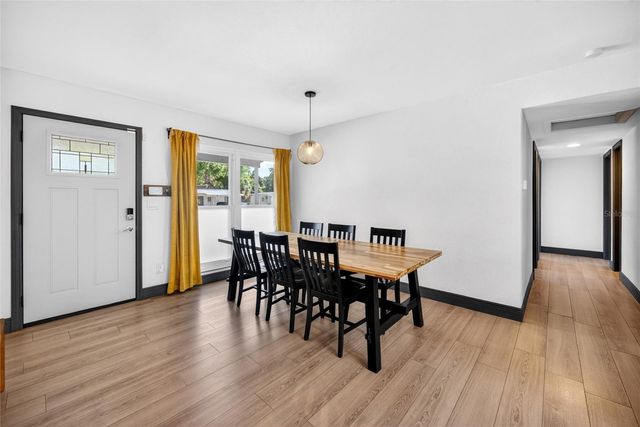2922 W AVERILL AVENUE, Tampa, FL 33611