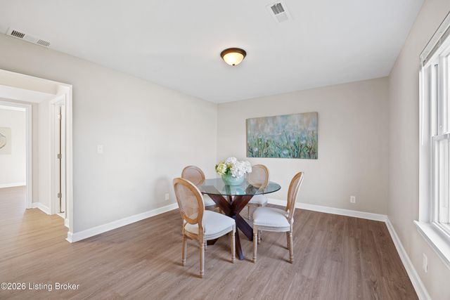 3103 Carriage Hill Dr, Louisville, KY 40241