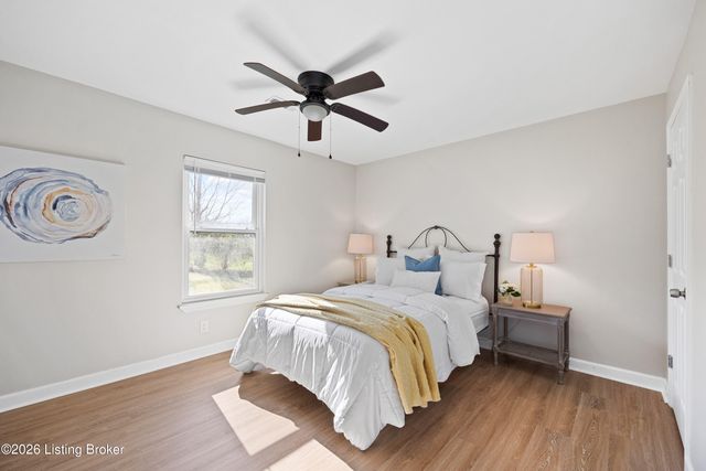 3103 Carriage Hill Dr, Louisville, KY 40241