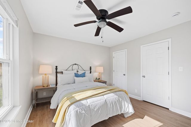 3103 Carriage Hill Dr, Louisville, KY 40241