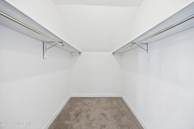 3103 Carriage Hill Dr, Louisville, KY 40241