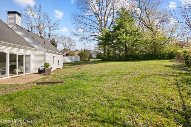 3103 Carriage Hill Dr, Louisville, KY 40241