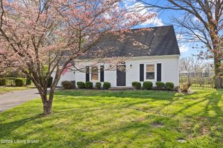 3103 Carriage Hill Dr, Louisville, KY 40241