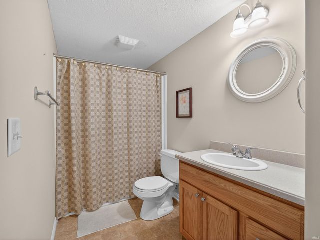 14440 Settlers Trail, Leo, IN 46765