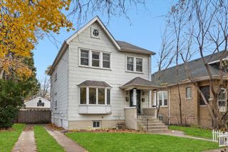 4721 N Kenton Avenue, Chicago, IL 60630