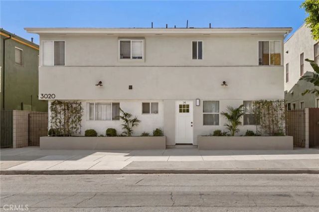 3020 E 3rd 16, Long Beach, CA 90814