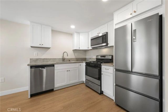 3020 E 3rd 16, Long Beach, CA 90814
