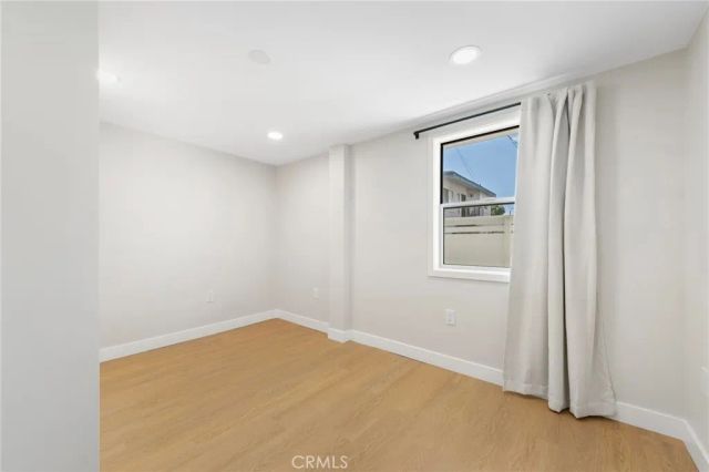 3020 E 3rd 16, Long Beach, CA 90814