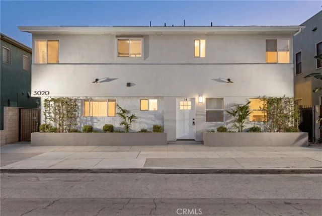 3020 E 3rd 16, Long Beach, CA 90814