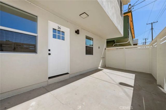 3020 E 3rd 16, Long Beach, CA 90814